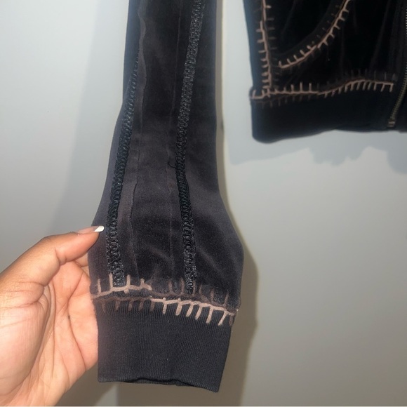 Twisted Heart Black Embroidered Zip Up Velvet Hoodie - Picture 5 of 6